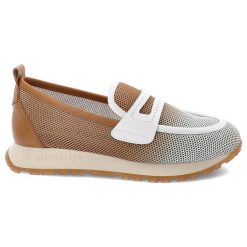 Biało-Brązowe Półbuty Hispanitas Eleganckie Wsuwane Obuwie Damskie. Białe półbuty damskie Hispanitas, bez wzorów, bez obcasa, bez zapięcia. Za 599.00 zł.