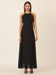 APART Sukienka w kolorze czarnym rozmiar: 40. Czarne sukienki damskie Apart, bez wzorów, z koronki, bez ramiączek. Za 324.26 zł.