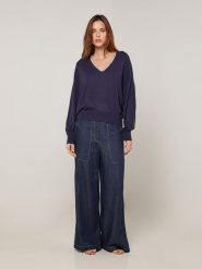 Rodier Sweter w kolorze granatowym rozmiar: M. Niebieskie swetry klasyczne damskie Rodier, m, bez kołnierzyka. Za 239.99 zł.