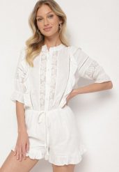 Biały Kombinezon z Lnu i Wiskozy w Stylu Boho z Falbankami i Koronką Linalisse. Białe sukienki damskie Born2be, bez wzorów, z koronki, boho, bez ramiączek. W wyprzedaży za 144.49 zł.