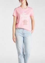 LEE GRAPHIC TEE DAMSKI T-SHIRT KOSZULKA NADRUK REGULAT FIT LA PINK L41AEPNL 112108857. Różowe bluzki damskie Lee, l, bez wzorów, bez kołnierzyka, bez ramiączek. Za 69.99 zł.