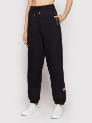 SPODNIE DAMSKIE DRESOWE ELLESSE SPORTOWE S. Czerwone spodnie sportowe damskie Ellesse, l, bez wzorów, z dresówki, trekkingowe. Za 179.83 zł.
