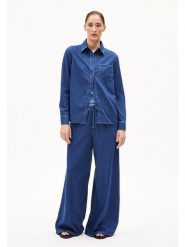 Armedangels Spodnie "Kelaani" w kolorze granatowym rozmiar: M. Niebieskie spodnie materiałowe damskie ARMEDANGELS, bez wzorów, z bawełny. Za 297.05 zł.