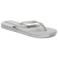 Szare Japonki Ipanema Brokatowe Klapki Damskie. Szare klapki damskie Ipanema, bez wzorów, z materiału, bez obcasa, bez zapięcia. Za 129.00 zł.