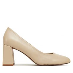 Czółenka Caprice. Brązowe czółenka damskie Caprice, bez wzorów, bez obcasa. Za 249.99 zł.