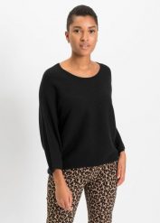 Sweter oversize z prążkowanego materiału z domieszką wiskozy. Białe swetry klasyczne damskie bonprix, prążkowane, bez kołnierzyka. Za 102.99 zł.