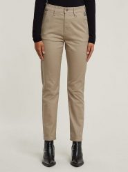 G-Star Spodnie chino w kolorze beżowym rozmiar: W27/L34. Brązowe spodnie materiałowe damskie G-Star, bez wzorów. Za 194.45 zł.