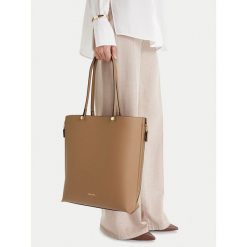 Torebka GINO ROSSI. Brązowe torebki klasyczne damskie Gino Rossi, bez dodatków. Za 323.99 zł.