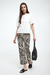 T-shirt damski Multid WEEKEND MAX MARA. T-shirty damskie Weekend Max Mara, xl, bez wzorów, bez kołnierzyka. W wyprzedaży za 295.20 zł.