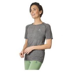 Koszulka tech. damska Odlo T-shirt crew neck s/s ESSENTIAL SEAMLESS. Szare koszulki sportowe damskie ODLO, s, bez wzorów, bez ramiączek. W wyprzedaży za 131.99 zł.