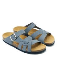 Mandel Skórzane klapki "Alvaro" w kolorze błękitnym rozmiar: 40. Niebieskie klapki damskie Mandel, bez wzorów, z nubiku, z otwartym noskiem, bez obcasa, bez zapięcia. Za 130.99 zł.