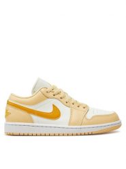 Nike Sneakersy Jordan 1 Low DC0774 Biały. Białe obuwie sportowe damskie Nike, ze skóry, bez zapięcia. W wyprzedaży za 519.99 zł.