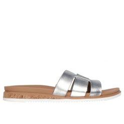 Sandały damskie Skechers Bobs Desert Kiss Low-Peak Look. Czarne sandały damskie Skechers, bez wzorów, bez obcasa, bez zapięcia. Za 263.50 zł.