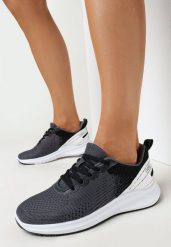 Czarne Buty Sportowe na Płaskiej Podeszwie z Perforacją Felicijana. Czarne obuwie sportowe casual damskie Born2be. Za 39.99 zł.