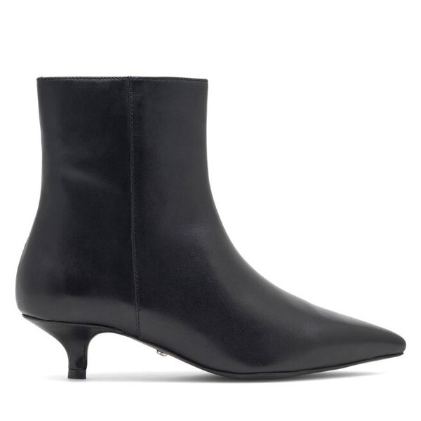 Botki GINO ROSSI. Czarne botki damskie Gino Rossi, bez obcasa, na słupku, bez zapięcia. Za 399.99 zł.