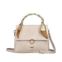 RIEKER H1605-60 beige, torebka, kuferek damski. Brązowe kuferki damskie Rieker, ze skóry ekologicznej, bez dodatków. Za 239.90 zł.