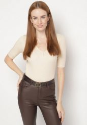 Beżowa Prążkowana Bluzka z Dekoltem w Serek Unenisa. Brązowe bluzki damskie Born2be, l, bez wzorów, z jeansu, bez kołnierzyka, bez ramiączek. Za 49.99 zł.