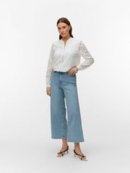 Vero Moda Kurtka w kolorze białym rozmiar: L. Białe kurtki damskie Vero Moda, l, bez wzorów, z bawełny, bez kaptura. Za 124.95 zł.