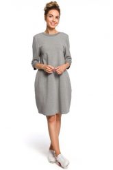 Sukienka oversize na co dzień bawełniana dekolt V na plecach szara. Szare sukienki damskie MOE, bez wzorów, z bawełny, biznesowe, bez ramiączek. Za 289.00 zł.