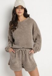 Ciemnobeżowy Dzianinowy Komplet Bluza i Szorty Novanisa. Brązowe bluzy damskie Born2be, na lato, bez wzorów, z dzianiny, bez kaptura. Za 159.99 zł.