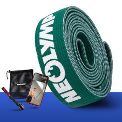 Długie taśmy fitness z tkaniny – poziom oporu 3, taśmy treningowe z torbą. Zielone torby sportowe NEOLYMP, bez wzorów, ze skóry. Za 88.99 zł.