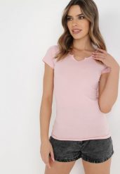 Jasnoróżowy T-shirt Aerippe. Czerwone t-shirty damskie Born2be, l, z aplikacjami, z bawełny, bez kołnierzyka. Za 29.99 zł.
