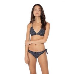 Figi do kostiumów kąpielowych dla kobiet Protest Mixmuar. Białe bikini Protest, bez wzorów, z materiału. W wyprzedaży za 109.90 zł.