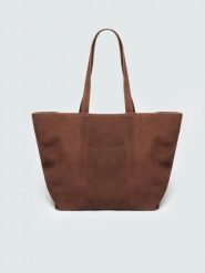 Torebka damska ze skóry naturalnej zamszowej brązowej fegy 804. Brązowe torby na laptopa Big Star, z materiału, duże, matowe, bez dodatków. Za 399.99 zł.