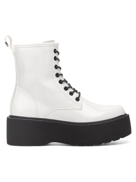 DeeZee Trzewiki WS101-08A Biały. Białe botki damskie DeeZee, z materiału, bez obcasa, na płaskiej podeszwie, bez zapięcia. Za 139.99 zł.