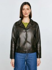 Kurtka damska ze skóry ekologicznej brązowa Sandrosa 804. Brązowe kurtki damskie Big Star, l, bez wzorów, ze skóry ekologicznej, bez kaptura. Za 329.99 zł.