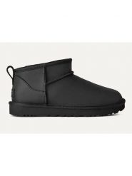 UGG Skórzane botki "Classic Ultra Mini" w kolorze czarnym rozmiar: 40. Czarne botki damskie Ugg, z wełny, bez obcasa, bez zapięcia. Za 676.04 zł.