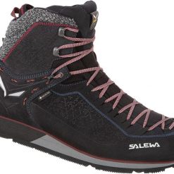 Buty Trekkingowe Damskie Salewa Mtn Trainer 2 Winter Gtx. Czarne obuwie trekkingowe damskie Salewa, z gore-texu, bez zapięcia. Za 1,051.40 zł.