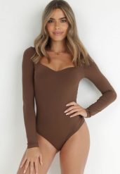Brązowe Body z Kwadratowym Dekoltem Phicise. Brązowe body i gorsety Born2be, bez wzorów, z jeansu. Za 39.99 zł.