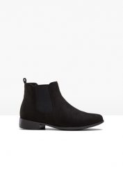 Sztyblety. Czarne botki damskie bonprix, ze skóry, bez obcasa, bez zapięcia. Za 129.99 zł.