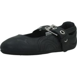 Buty PUMA YELLOW SPEEDCAT BALLET DRESS-UP WNS Czarny. Czarne obuwie trekkingowe damskie Puma, z syntetyku, bez zapięcia. Za 356.99 zł.