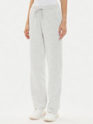 Gina Tricot Spodnie dresowe Basic 21183 Szary Relaxed Fit. Szare spodnie dresowe damskie Gina Tricot, l, bez wzorów, z dresówki. Za 129.99 zł.