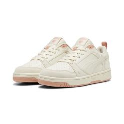 Damskie sneakersy Rebound v6 Low Coquette PUMA. Białe obuwie sportowe damskie Puma, bez zapięcia, trekkingowe. W wyprzedaży za 234.00 zł.