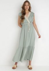 Miętowa Sukienka Lasthusa. Zielone sukienki damskie Born2be, bez wzorów, z koronki, boho, bez ramiączek. Za 149.99 zł.