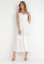 Biała Sukienka Laodippe. Białe sukienki damskie Born2be, w ażurowe wzory, z koronki, boho, bez ramiączek. Za 249.99 zł.