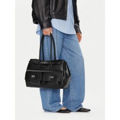 Torebka GINO ROSSI. Czarne shopper bag Gino Rossi, bez dodatków. Za 399.99 zł.