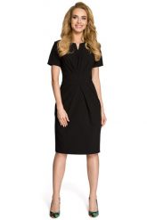 Sukienka elegancka z marszczeniami taliowana czarna. Czarne sukienki damskie Sukienki.shop, bez wzorów, z materiału, biznesowe, bez ramiączek. Za 129.00 zł.