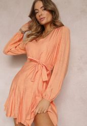 Pomarańczowa Rozkloszowana Sukienka Mini z Wiązaniem w Talii Evyna. Brązowe sukienki damskie Renee, bez wzorów, bez ramiączek. W wyprzedaży za 41.99 zł.
