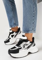 Czarne Sneakersy na Grubej Podeszwie z Metalicznymi Wstawkami i Siateczką Aterim. Czarne obuwie sportowe damskie Born2be, bez zapięcia. Za 109.99 zł.