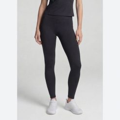 FABLETICS Damskie Legginsy Sportowe Wysoki Stan Oasis PureLuxe. Czarne legginsy sportowe damskie FABLETICS, l, bez wzorów, z elastanu, z podwyższonym stanem, na fitness i siłownię. Za 299.99 zł.