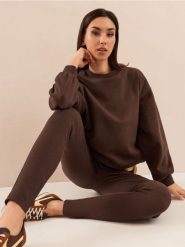 Bluza dresowa crewneck oversize - brązowy. Brązowe bluzy damskie Sinsay, l, bez wzorów, z dresówki, bez kaptura. Za 39.99 zł.