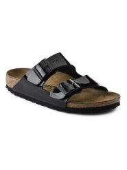 Birkenstock Klapki "Arizona" w kolorze czarnym rozmiar: onesize. Czarne klapki damskie Birkenstock, bez wzorów, z otwartym noskiem, bez obcasa, bez zapięcia. Za 354.10 zł.