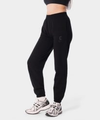 Spodnie dresowe sportowe dla kobiet Carpatree Varsity Chic. Czarne spodnie sportowe damskie Carpatree, xs, bez wzorów, z bawełny, na fitness i siłownię. Za 199.99 zł.