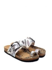 Calceo Japonki w kolorze białym ze wzorem rozmiar: 41. Białe klapki damskie Calceo, bez wzorów, z materiału, z otwartym noskiem, bez obcasa, bez zapięcia. Za 165.99 zł.