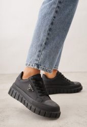 Czarne Sneakersy VICES na Tłoczonej Podeszwie w Stylu Chunky Myninis. Czarne obuwie sportowe damskie Renee, z koronki, bez zapięcia. Za 84.99 zł.