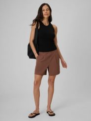 4F Spodenki casual damskie - brązowe XS. Brązowe szorty damskie 4F, bez wzorów, z dresówki, z podwyższonym stanem. Za 99.99 zł.